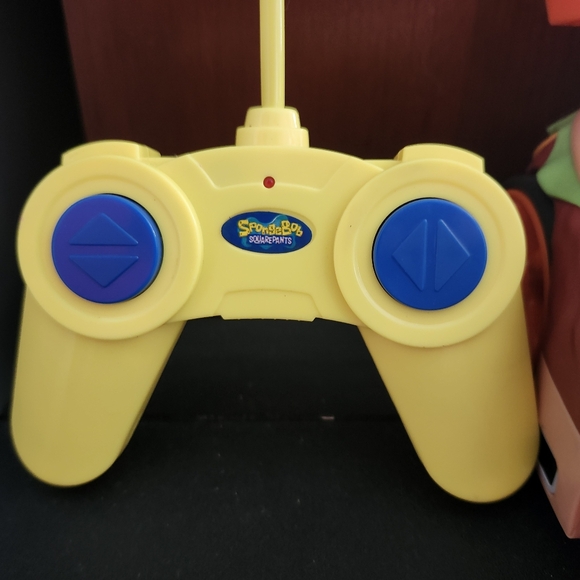 2015 Spongebob SquarePants Remote Control RC Krabby Patty Car-Works - Picture 2 of 4